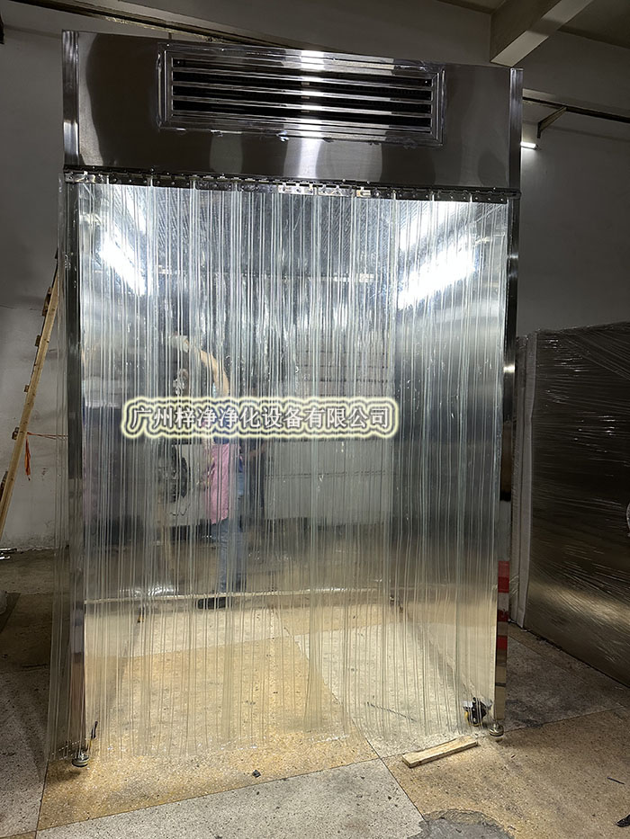 潔凈采樣車作為監(jiān)控潔凈車間環(huán)境質(zhì)量的工具，其標(biāo)準(zhǔn)要求尤為嚴(yán)格。